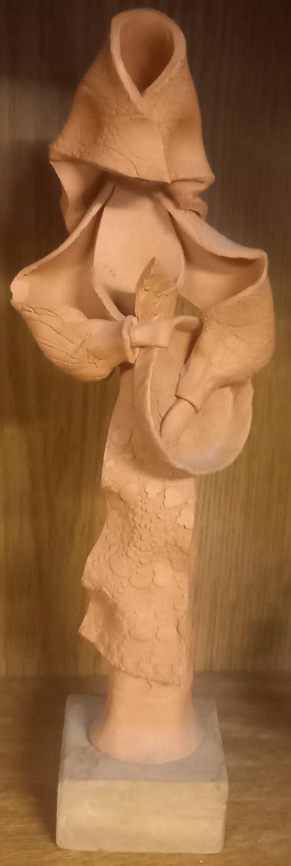 Statuette d'argile décoratif.