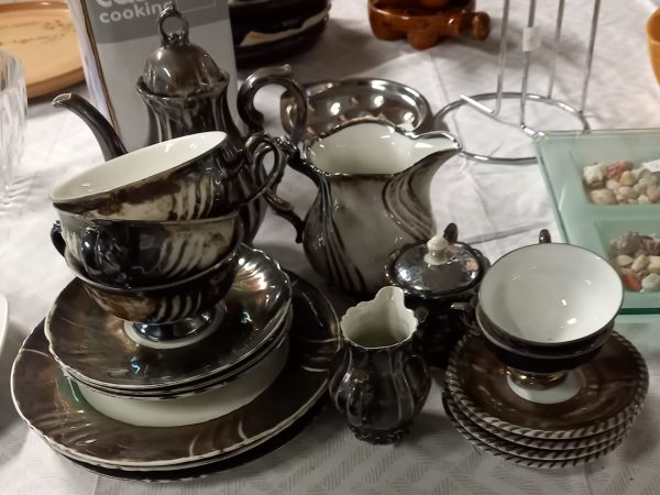 Lot de service en porcelaine.