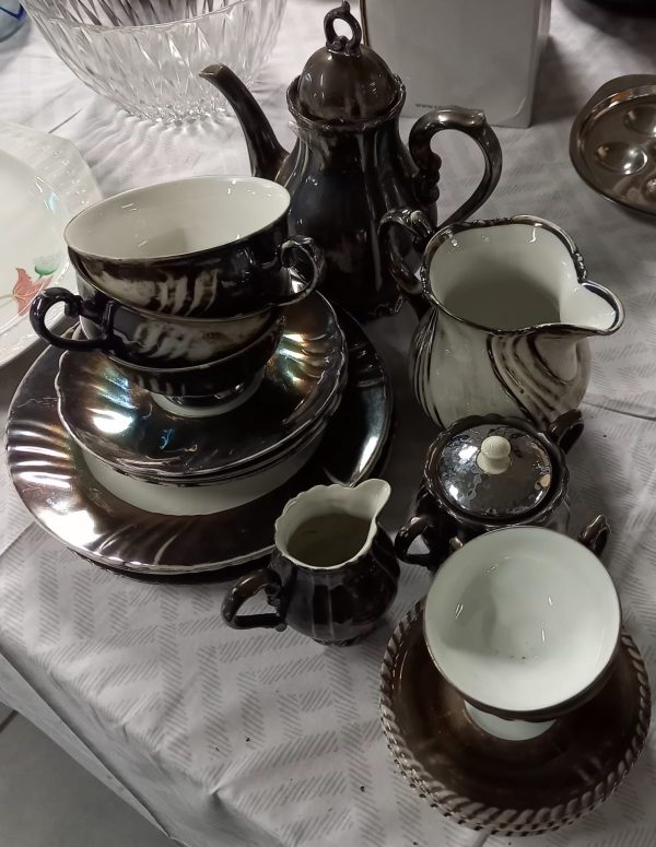 Lot de service en porcelaine. – Image 2
