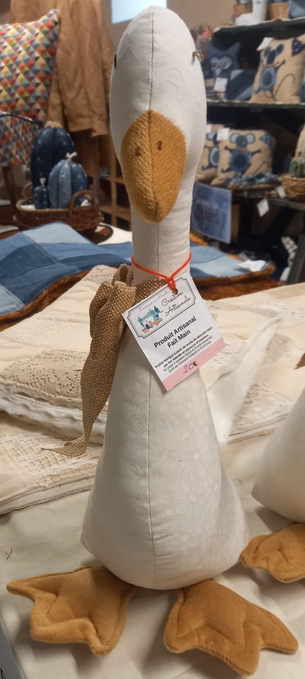 Oie artisanale en tissu. – Image 2