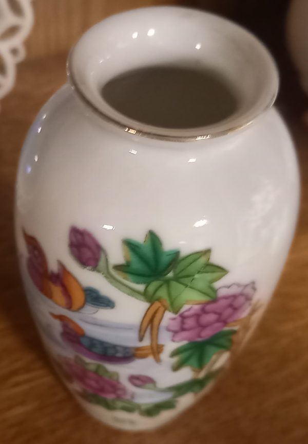 Petit vase en porcelaine. – Image 2